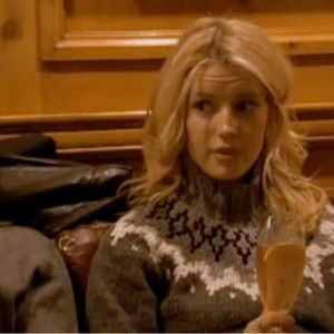 ISO gray turtleneck sweater - who makes this sweater? Aso Jessica Simpson